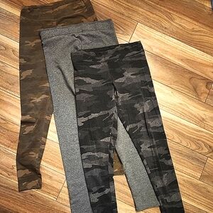 GARAGE 3 Leggings - SIZE M